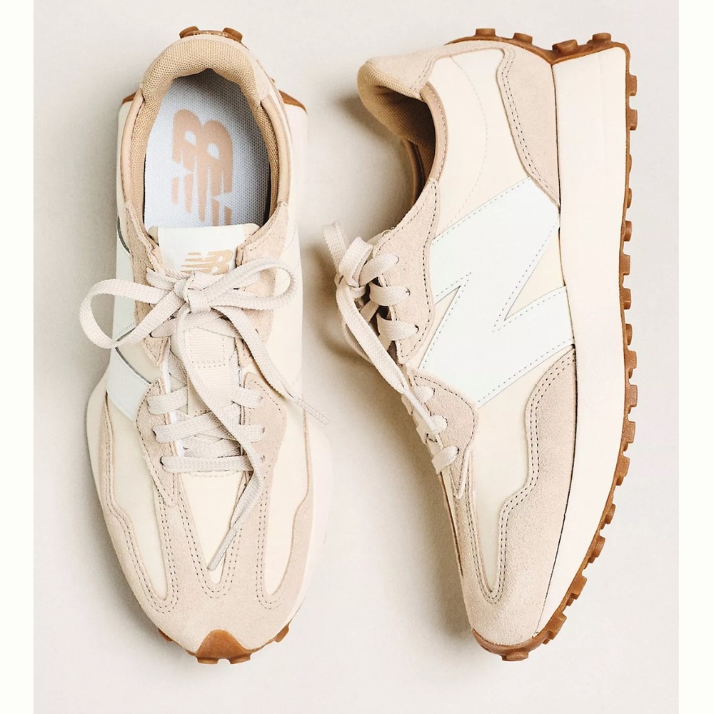 New Balance Exclusive 327 Sneakers in Timberwolf/ Sea Salt 12.5 Women/11 Men